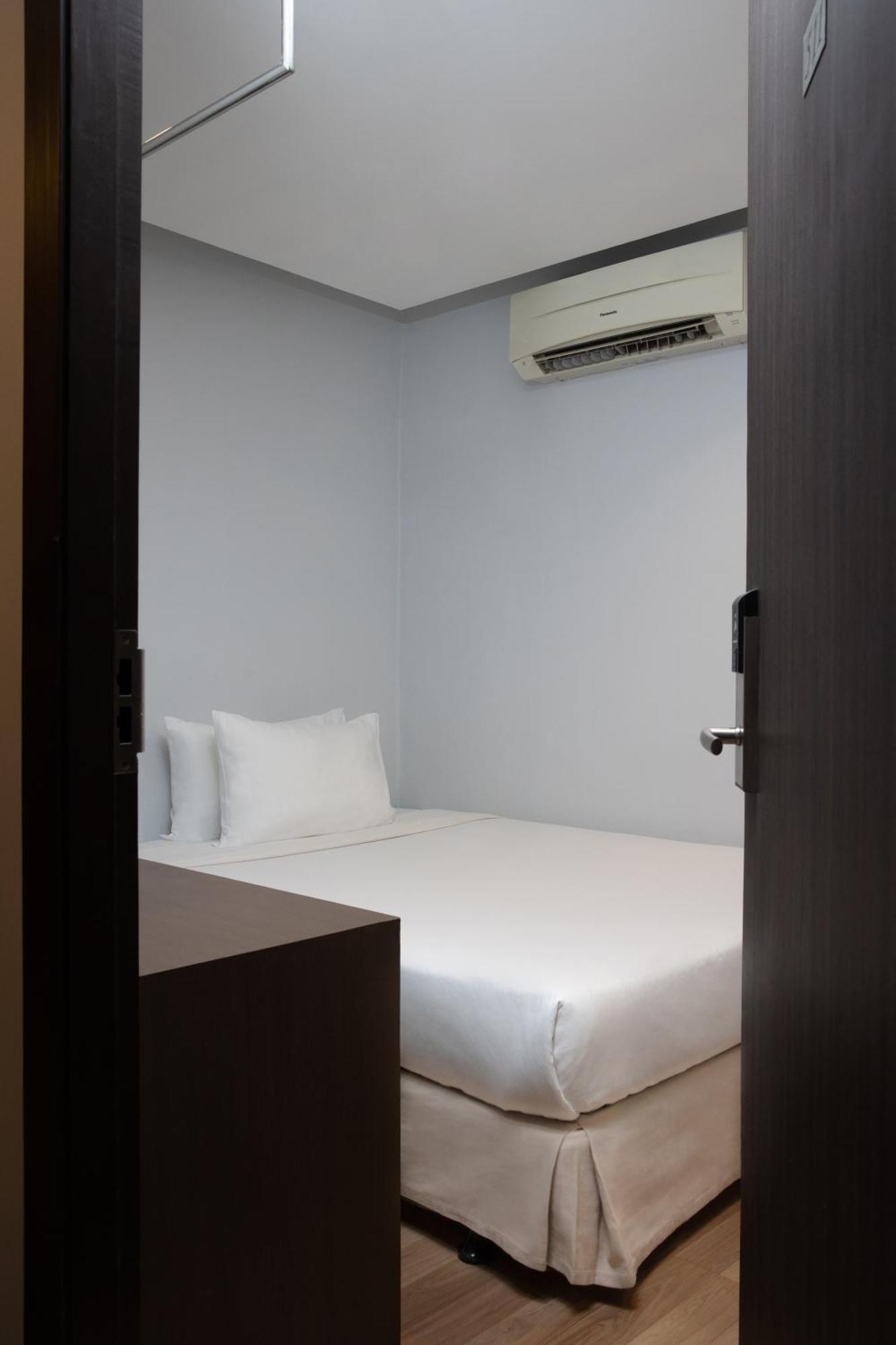 Nantra Silom Hotel Bangkok Room photo